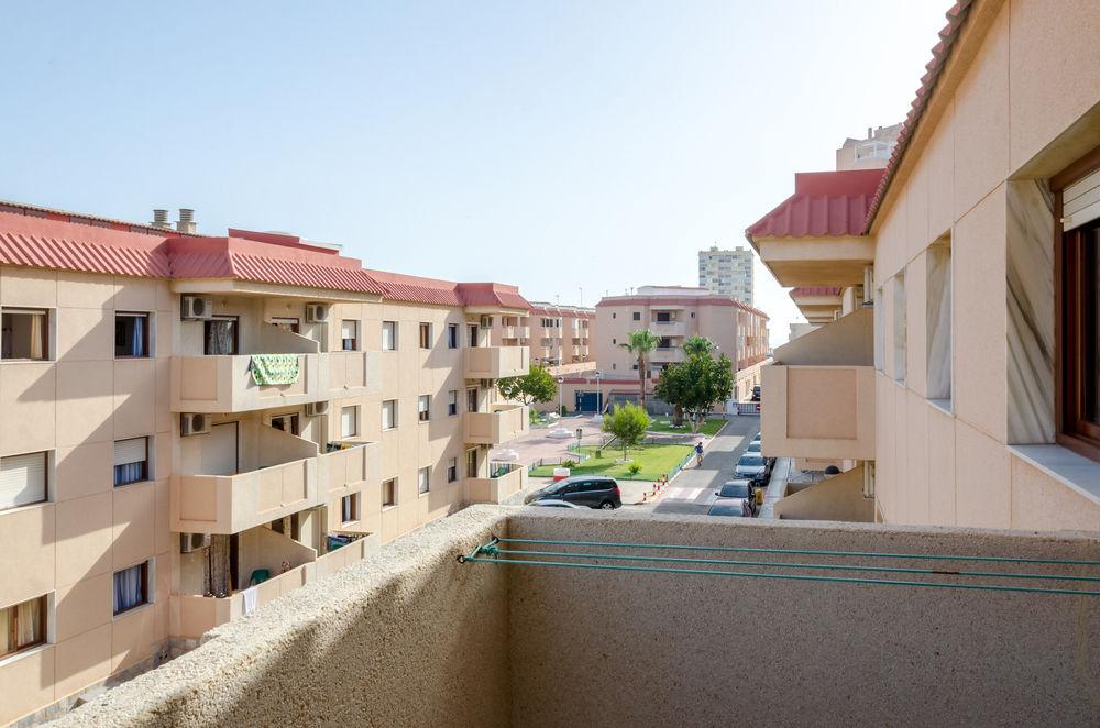 Apartamentos Tesy La Manga del Mar Menor Luaran gambar