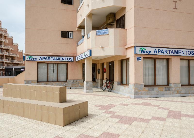 Apartamentos Tesy La Manga del Mar Menor Luaran gambar