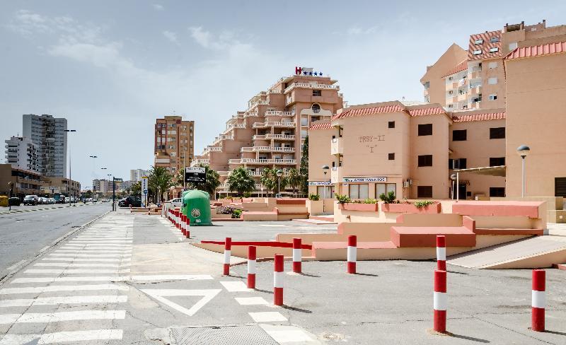 Apartamentos Tesy La Manga del Mar Menor Luaran gambar