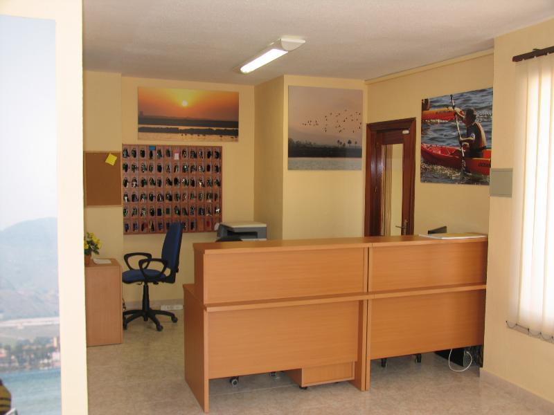 Apartamentos Tesy La Manga del Mar Menor Luaran gambar