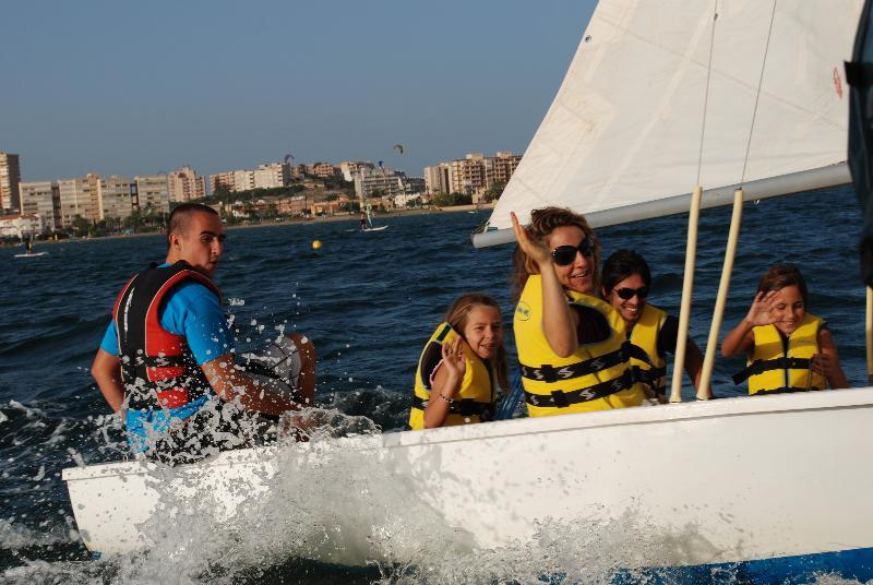 Apartamentos Tesy La Manga del Mar Menor Luaran gambar
