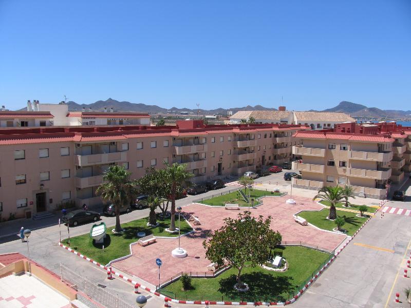 Apartamentos Tesy La Manga del Mar Menor Luaran gambar