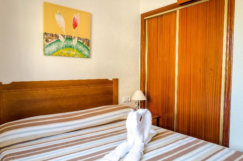 Apartamentos Tesy La Manga del Mar Menor Luaran gambar