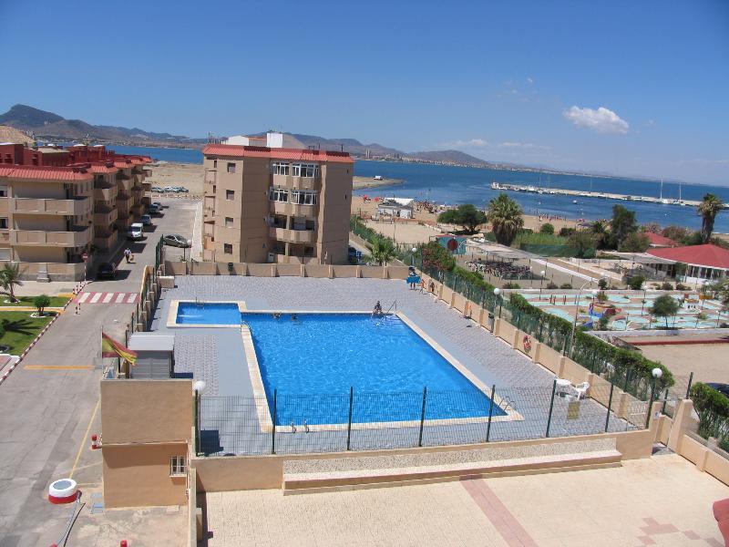 Apartamentos Tesy La Manga del Mar Menor Luaran gambar