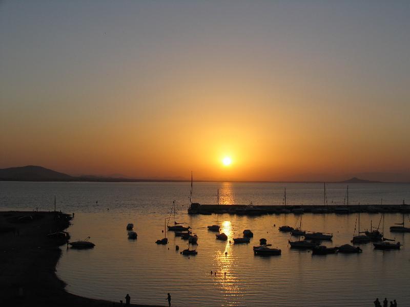 Apartamentos Tesy La Manga del Mar Menor Luaran gambar