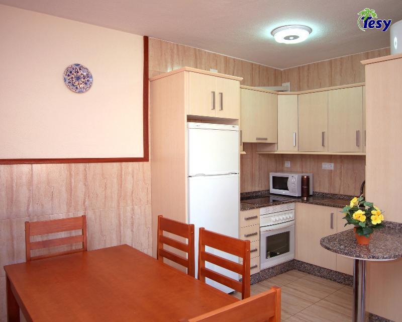Apartamentos Tesy La Manga del Mar Menor Luaran gambar