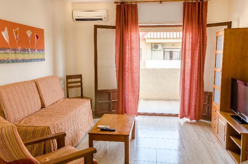 Apartamentos Tesy La Manga del Mar Menor Luaran gambar